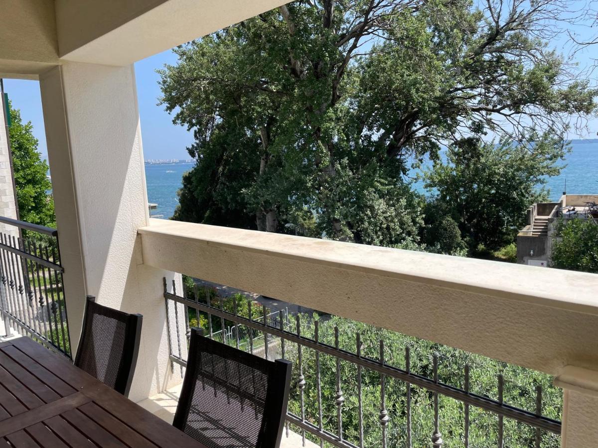 Seaside Apartments Каштела Екстер'єр фото
